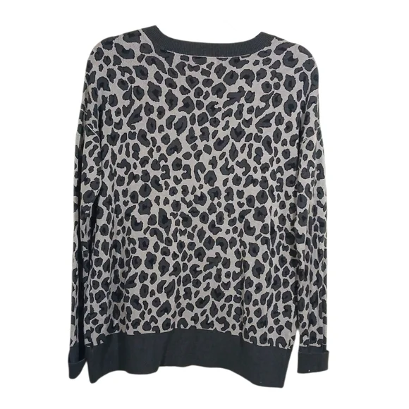 Isaac Mizrahi Animal Print Gray Black Sweater Large - Picture 2 of 7